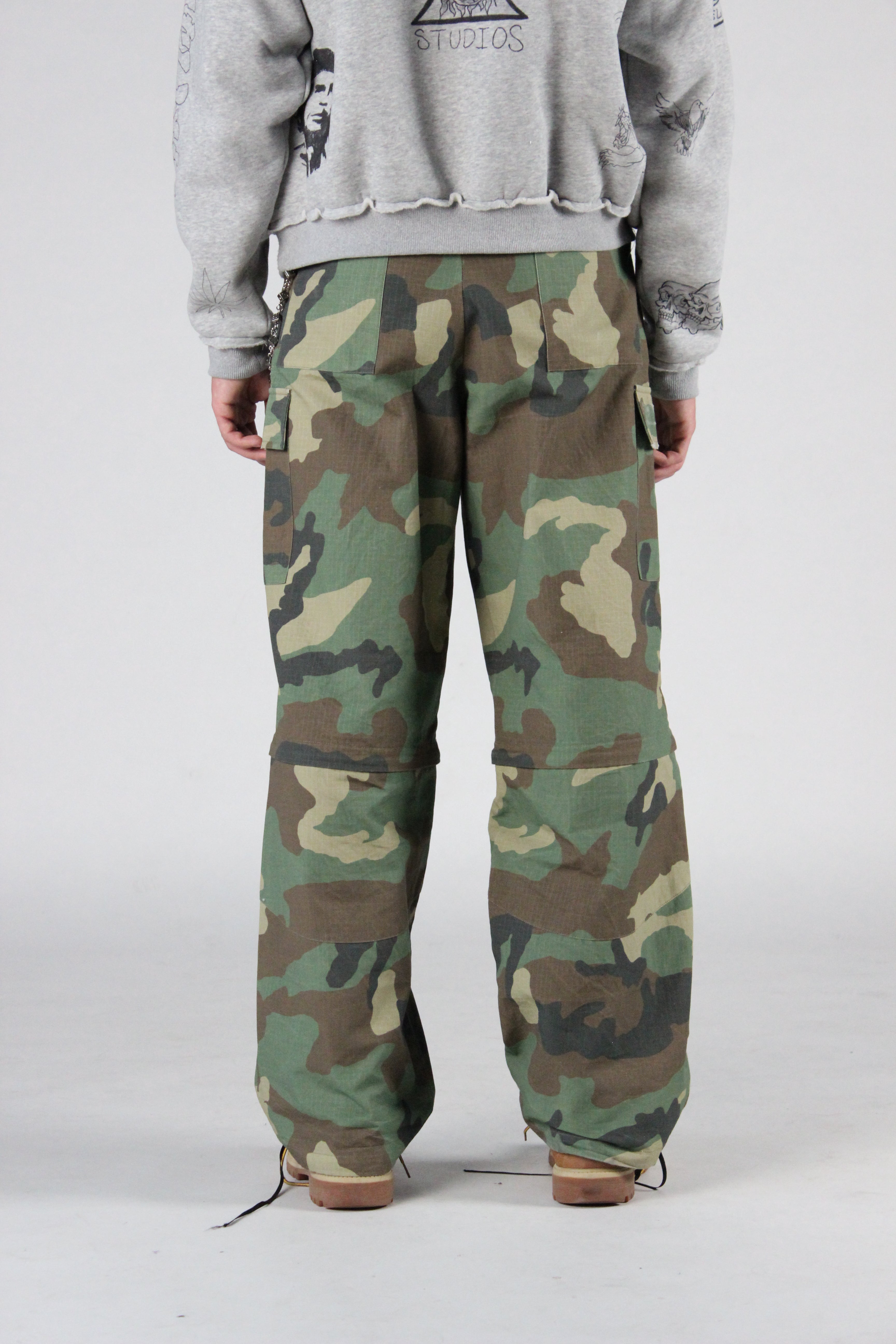 CONVERTIBLE CAMO CARGO
