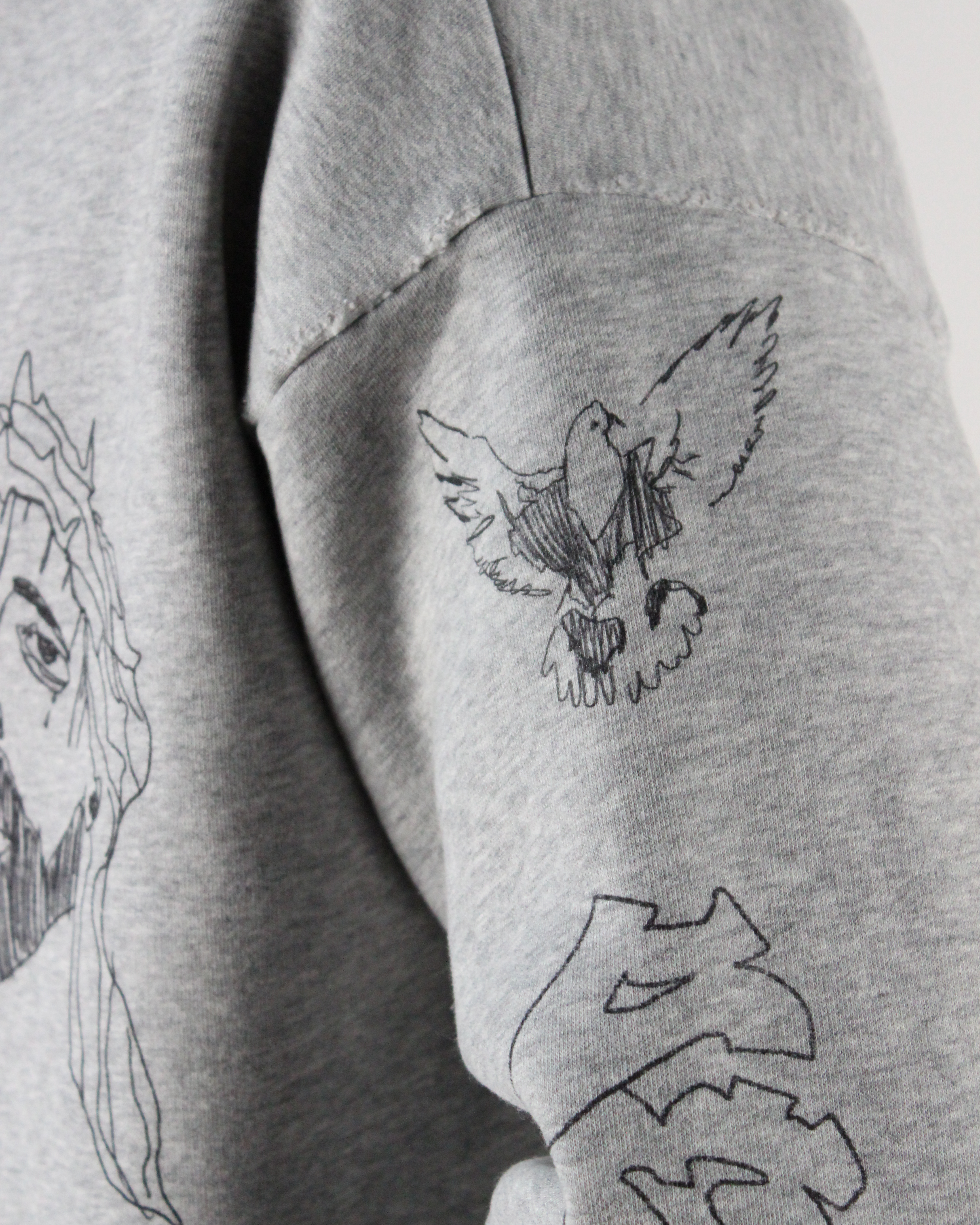 SCRIBBLE HOODIE HEATHER GREY