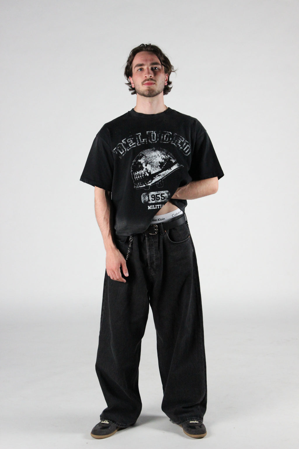 DISTRESSED MILITIA TEE